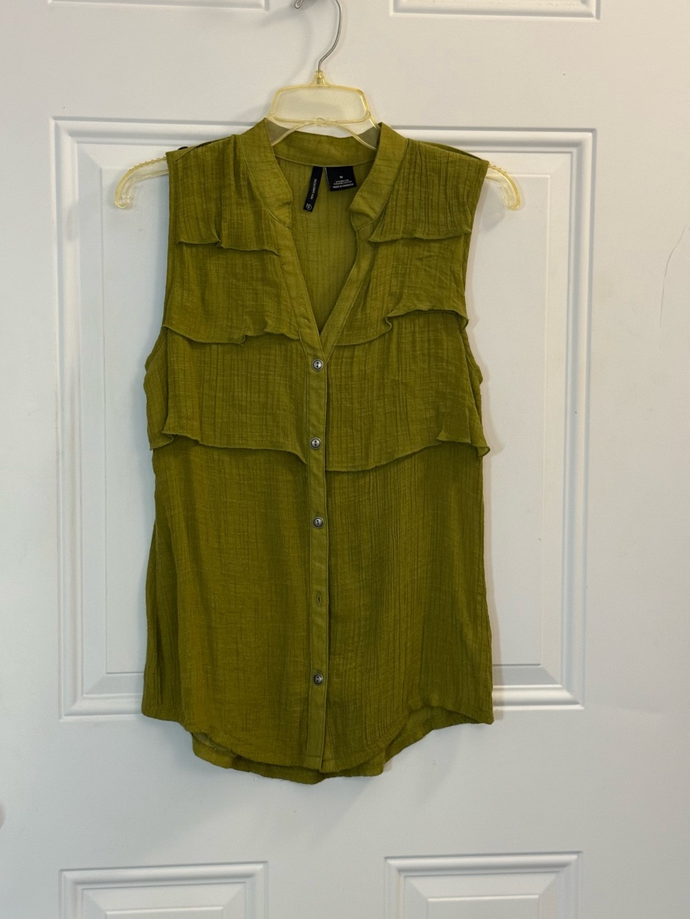 New Directions Olive Green Ruffle Sleeveless Button-Front Camisole